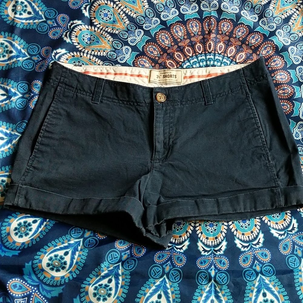 Old Navy shorts size 4